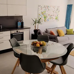 modern-spacious-apartment-in-costa-adeje-torviscas.tenerifehoteles.net/