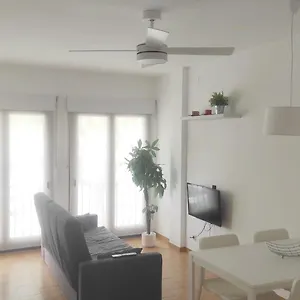 https://apartamento-renovado-luminoso-a-300m-de-la-playa.catalonia-hotels.com